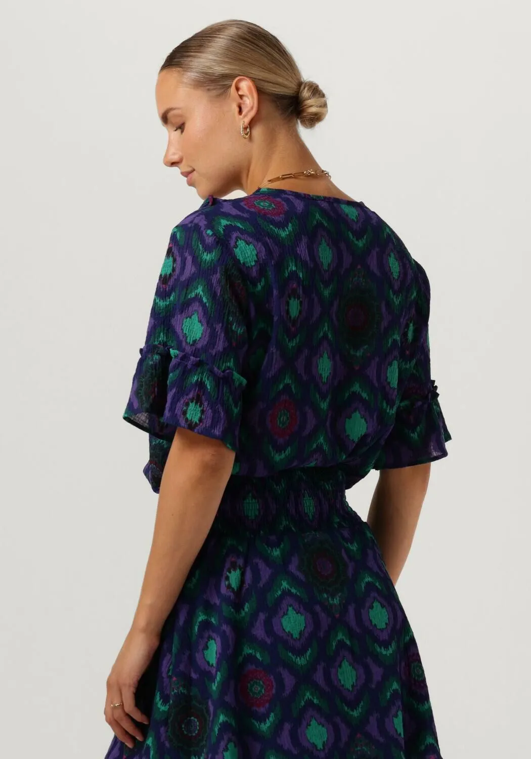 alix the label haut ladies woven ikat ruffle top en violet