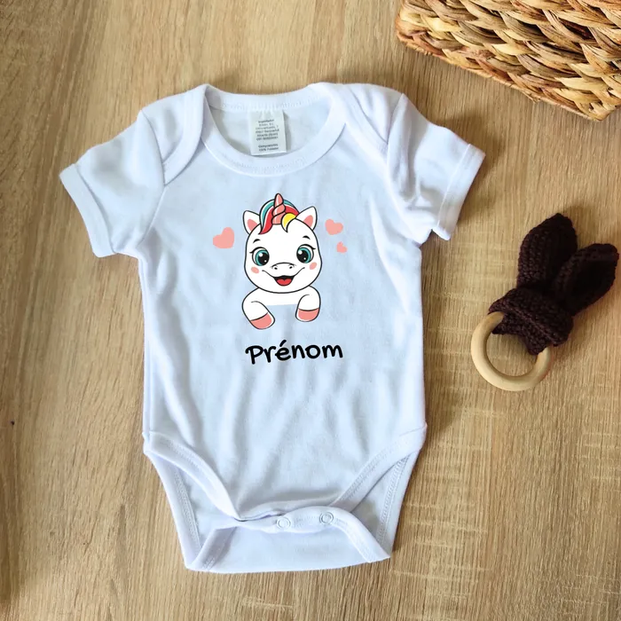 Body personnalisé  Licorne avec prénom - Fait main avec ♥︎ - 3 mois  | Beebs