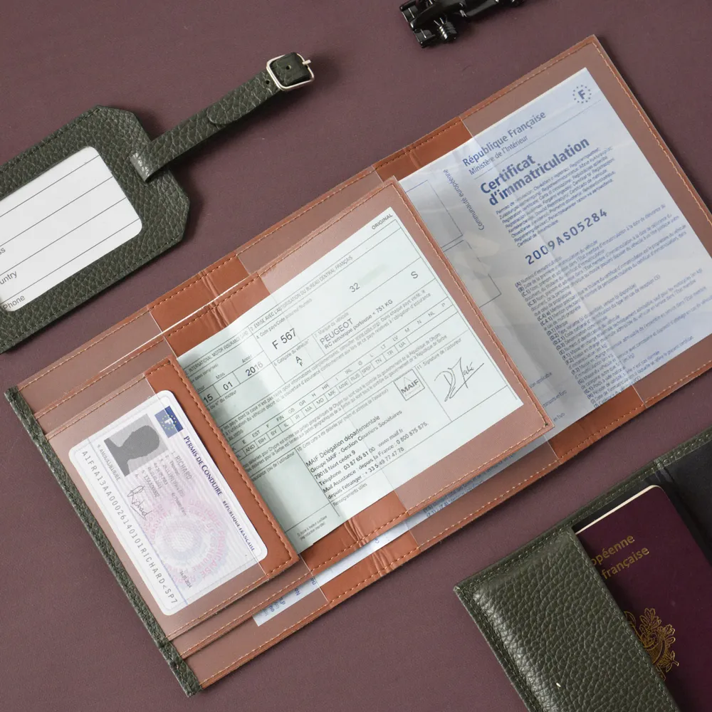 Etui Papiers de voiture en cuir gravé Prénom