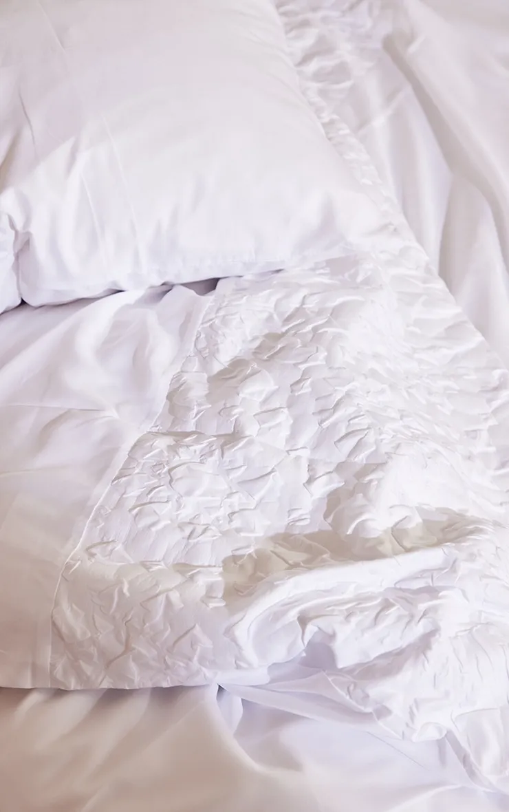 PRETTYLITTLETHING Parure de lit double blanche à imprimé bulles